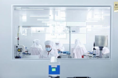 电子厂防护装备背后的科技密码 为何必须穿戴无尘服与静电衣